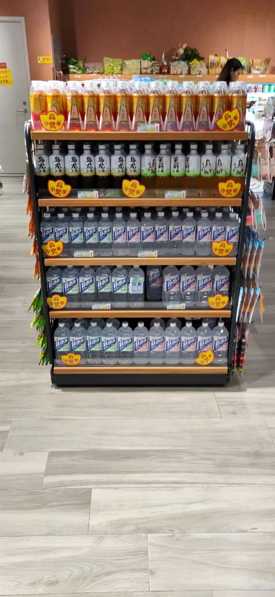 從“補水啦”到貨架陳列 解碼東鵬飲料的增長雙刃劍